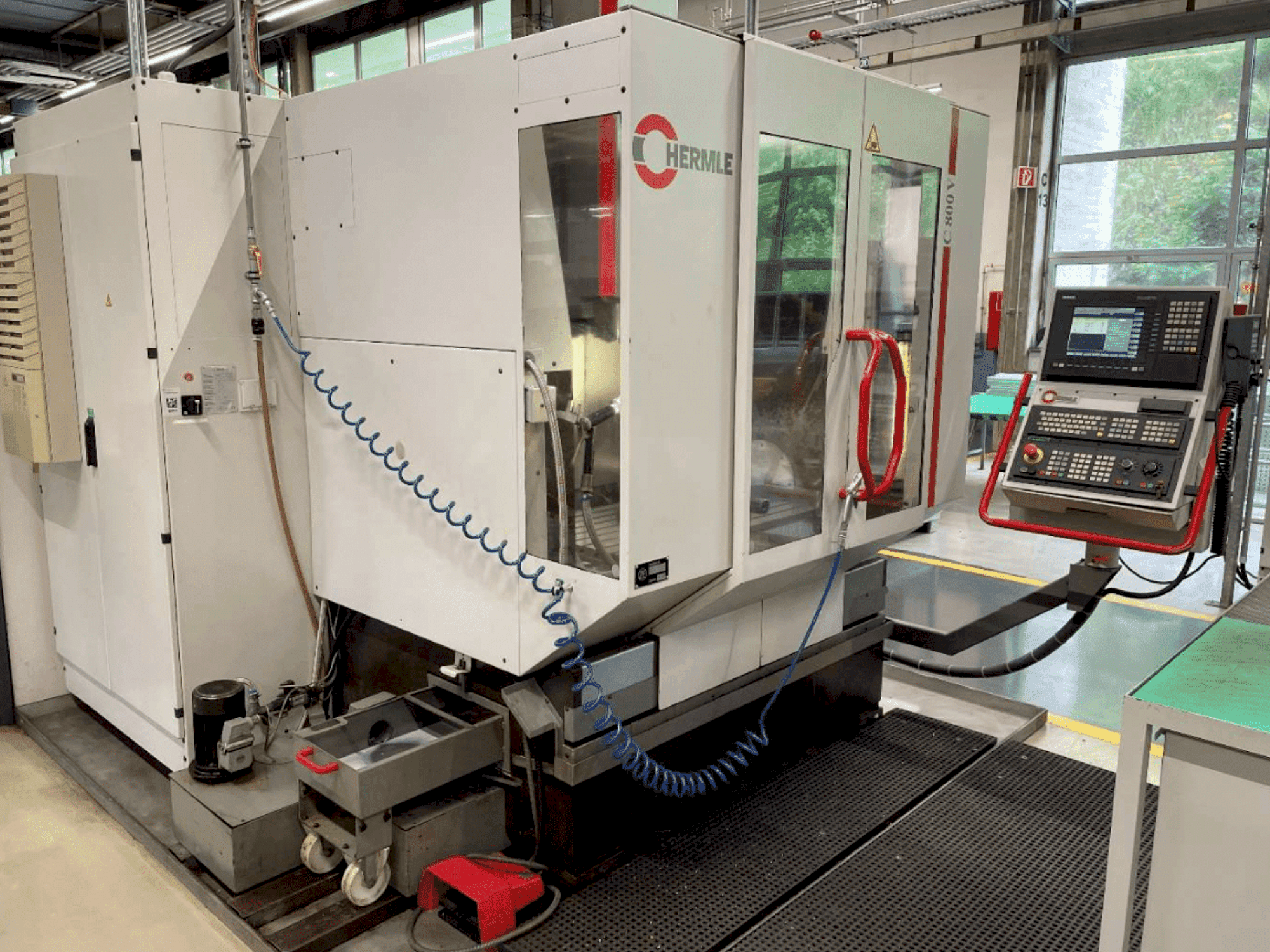 Masina HERMLE C800V   eestvaade