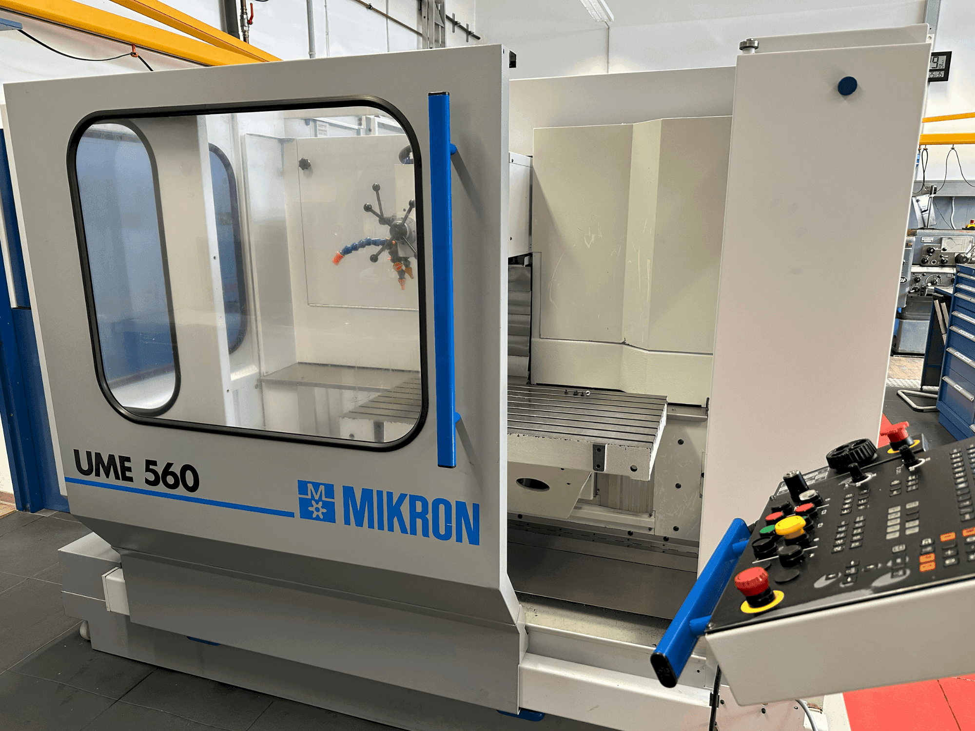 Masina MIKRON UME-560   eestvaade