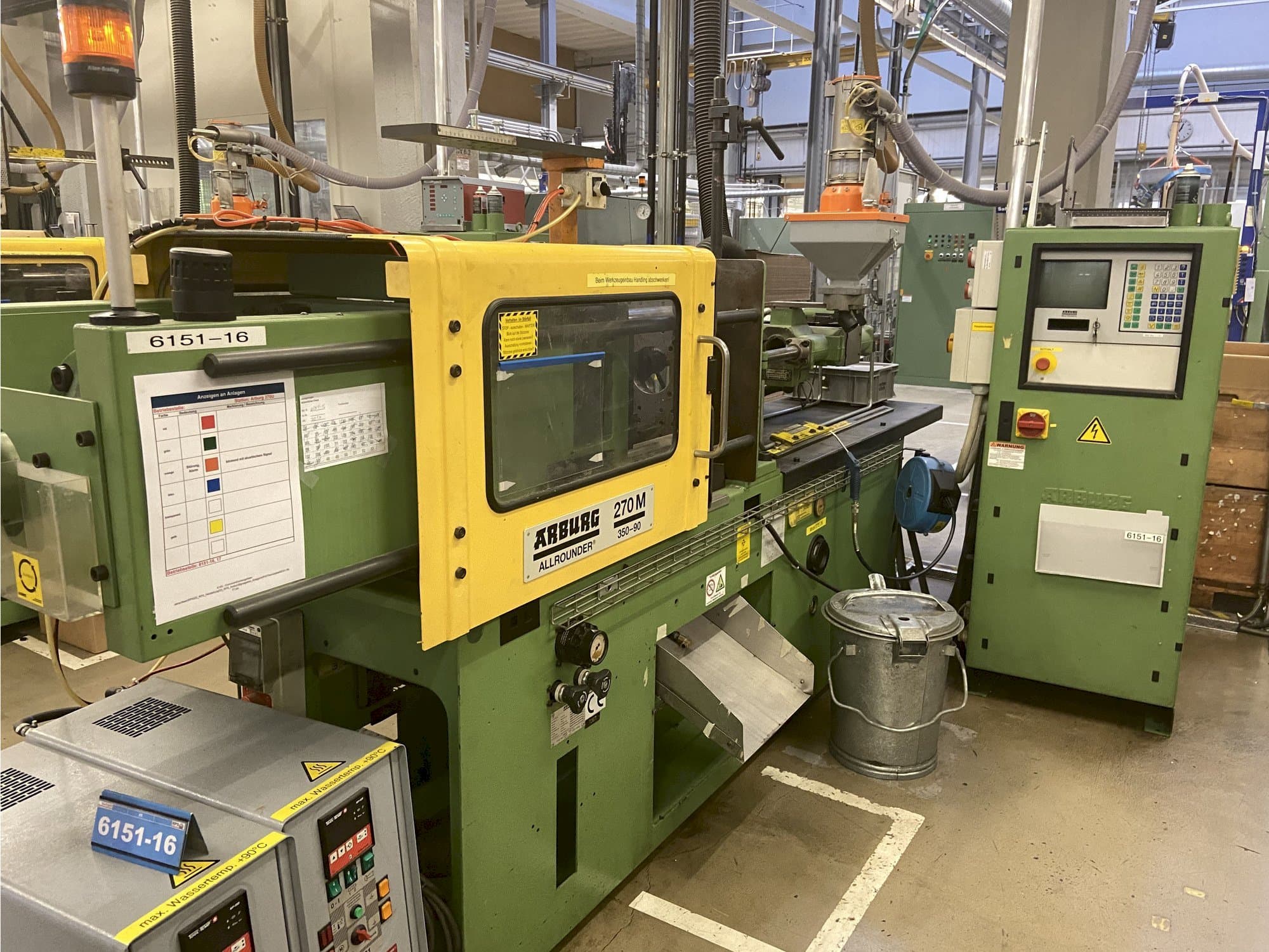Masina Arburg ALLROUNDER 270 M 350 - 90 eestvaade