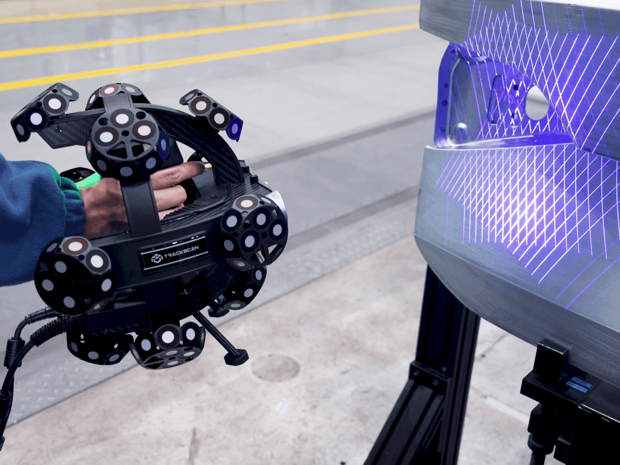 Masina TRACKSCAN Sharp49 eestvaade