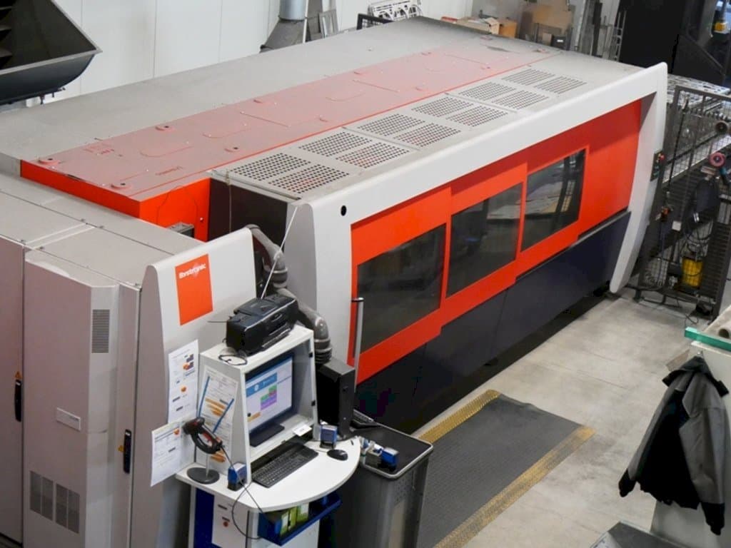 Masina Bystronic BySpeed Pro   vasaku külje vaade