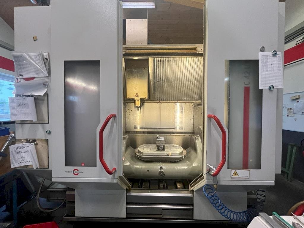 Masina HERMLE C42 U   eestvaade