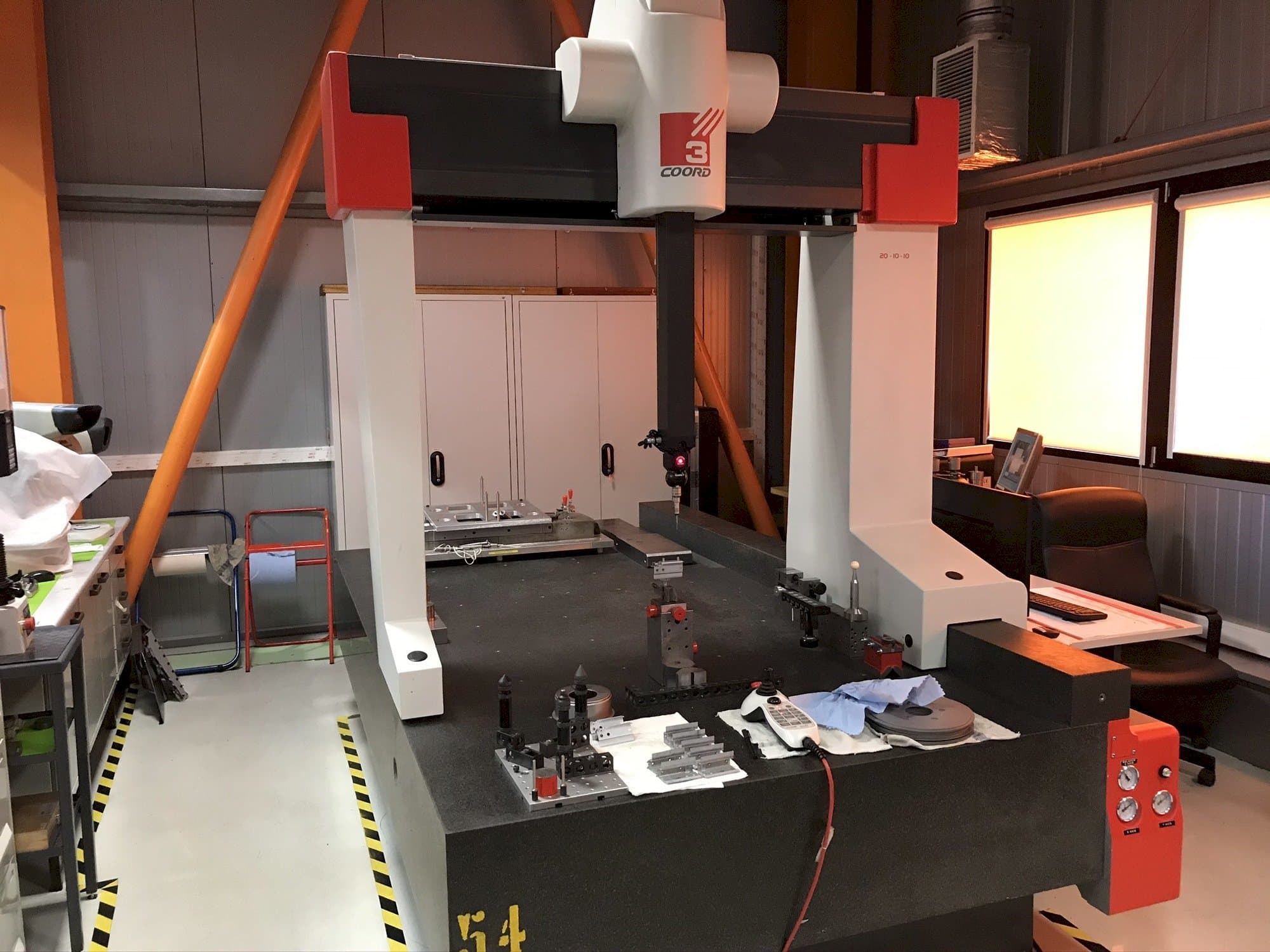 Masina Coord3 MC16 20-10-10   eestvaade