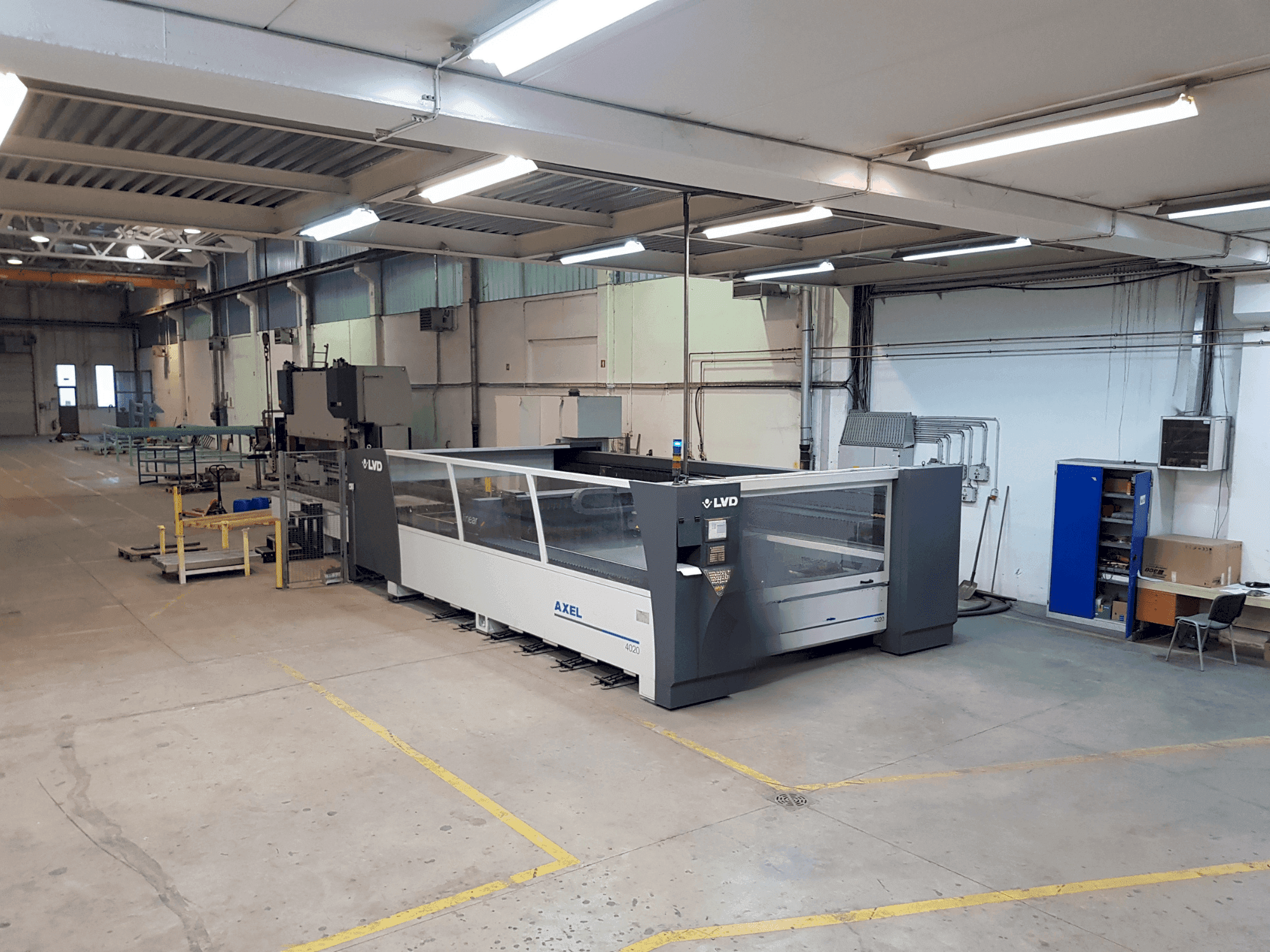 Masina LVD Axel 4020 eestvaade