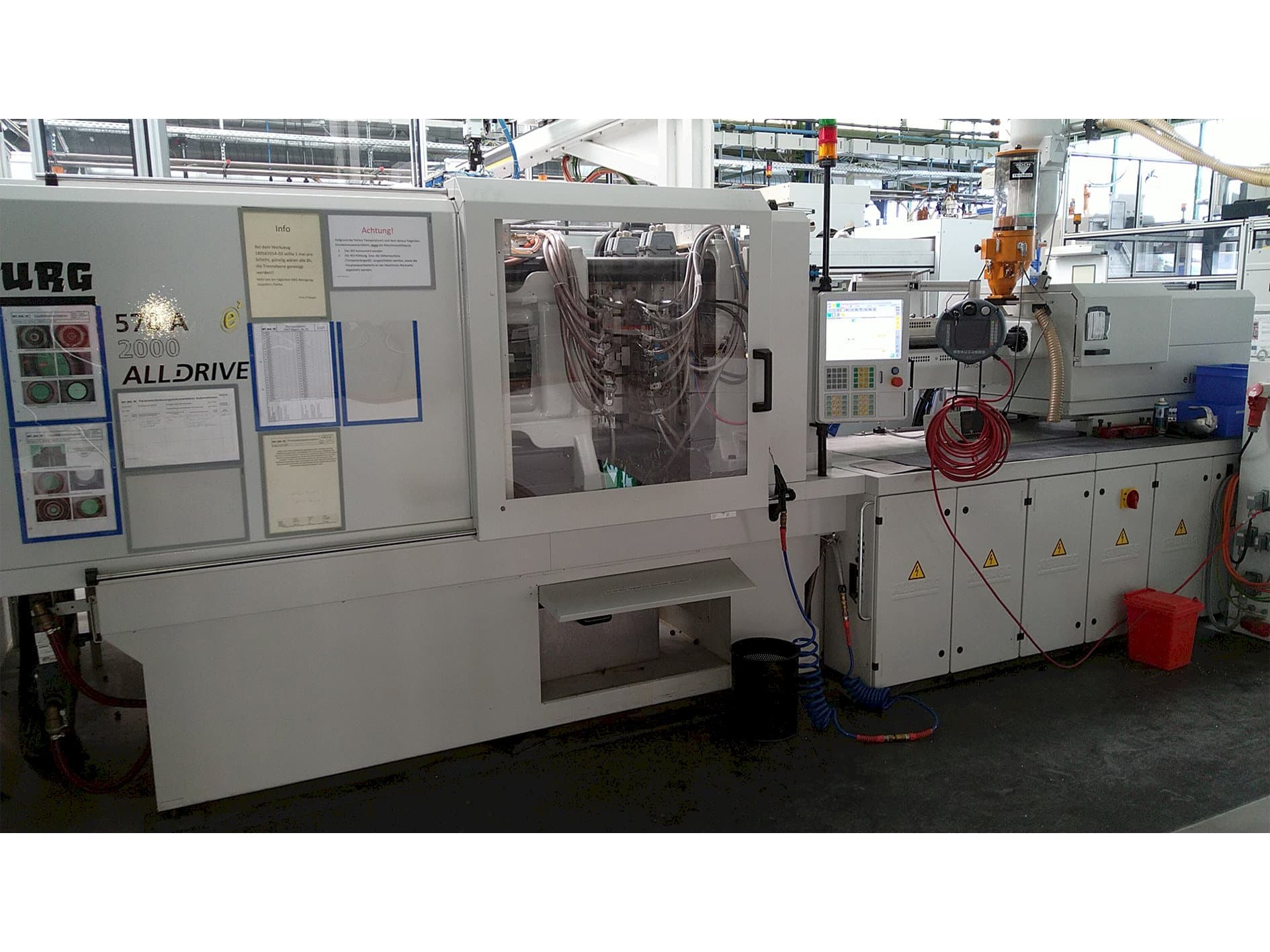 Masina Arburg Allrounder 570 A 2000-800 ALLDRIVE eestvaade