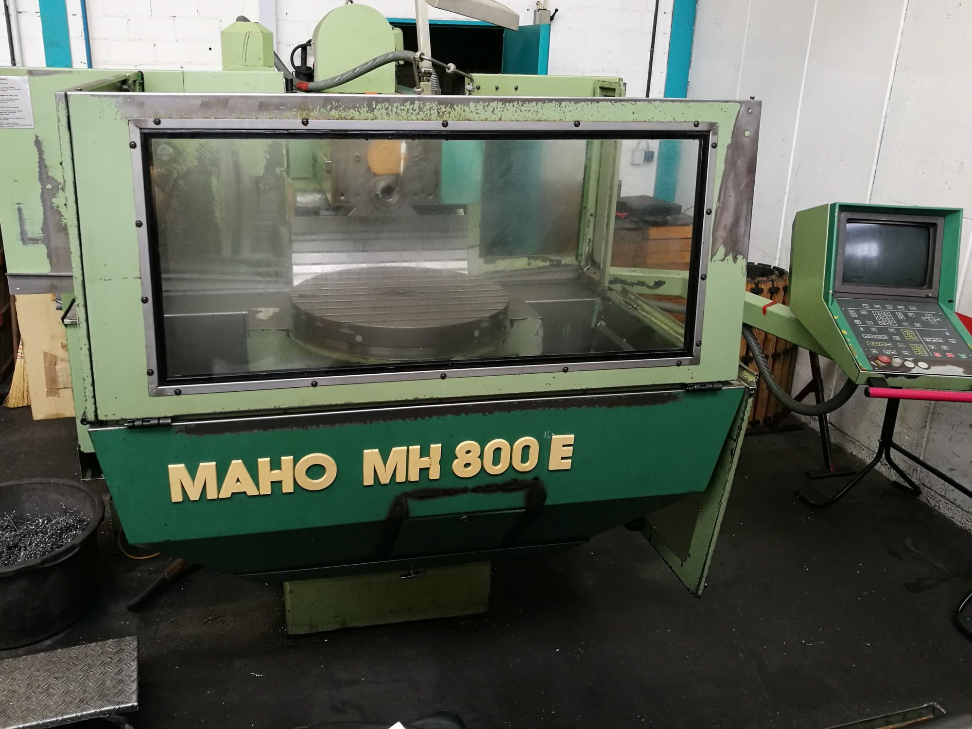 Masina Maho MH 800 E eestvaade