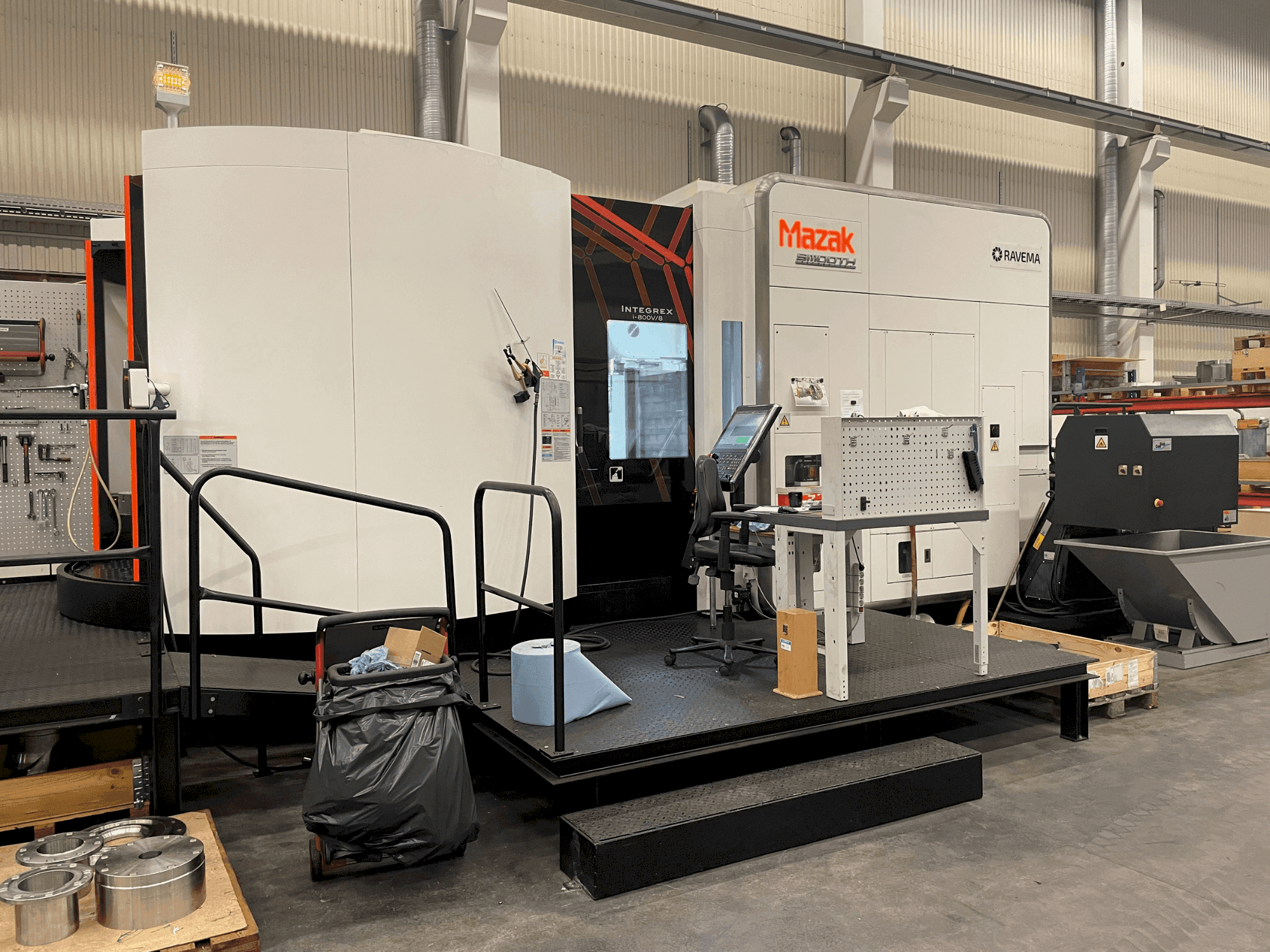 Masina Mazak INTEGREX i-800V/8 eestvaade