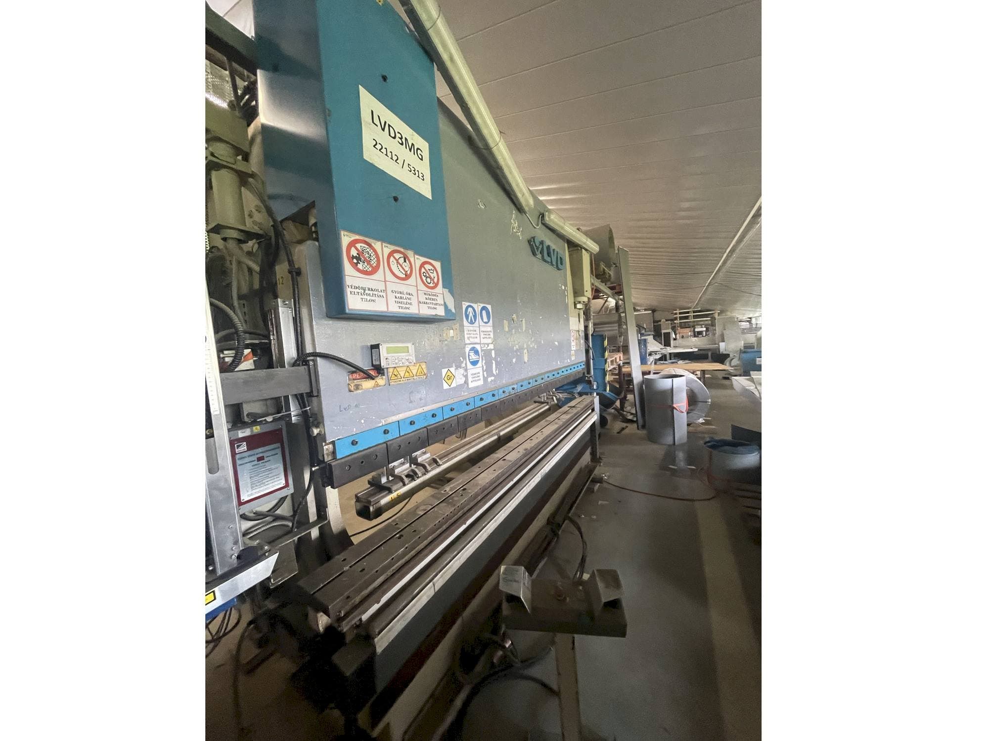 Masina LVD Ppeb 110/30 eestvaade