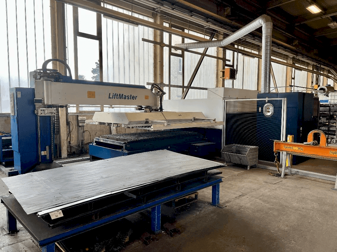 Masina TRUMPF TruLaser 3030 Fiber eestvaade