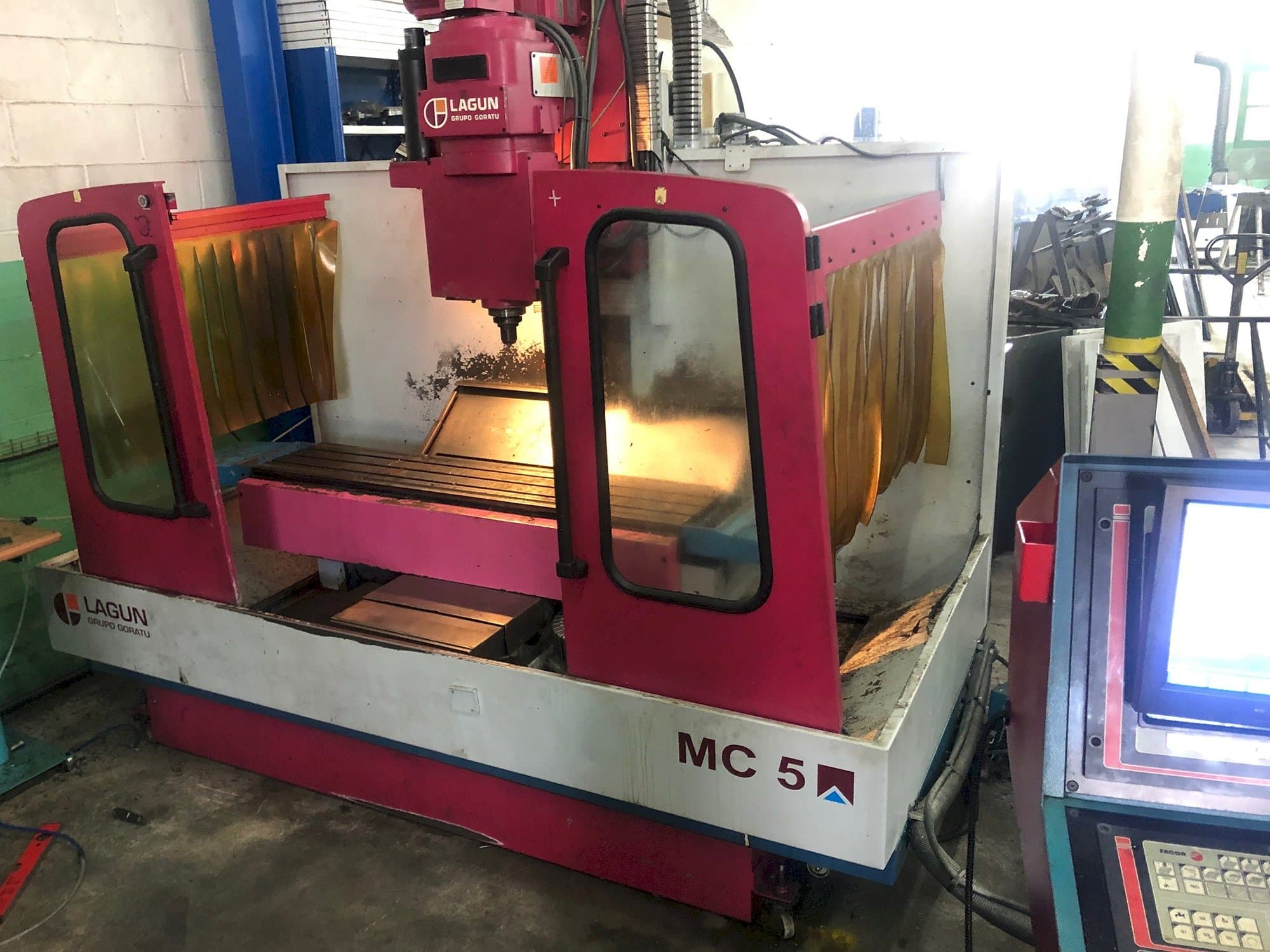 Masina LAGUN MC 5 eestvaade