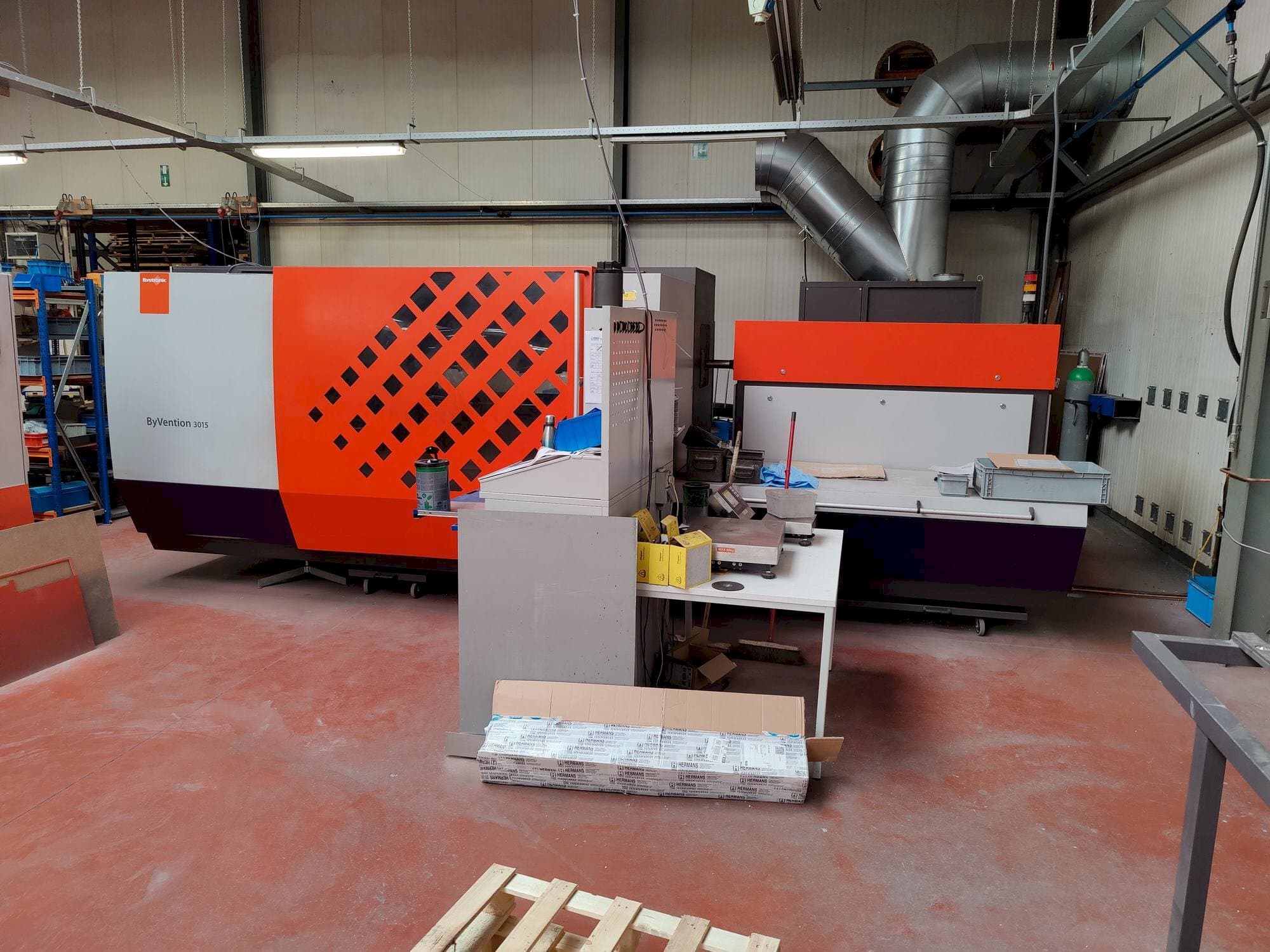 Masina Bystronic ByVention 3015 eestvaade