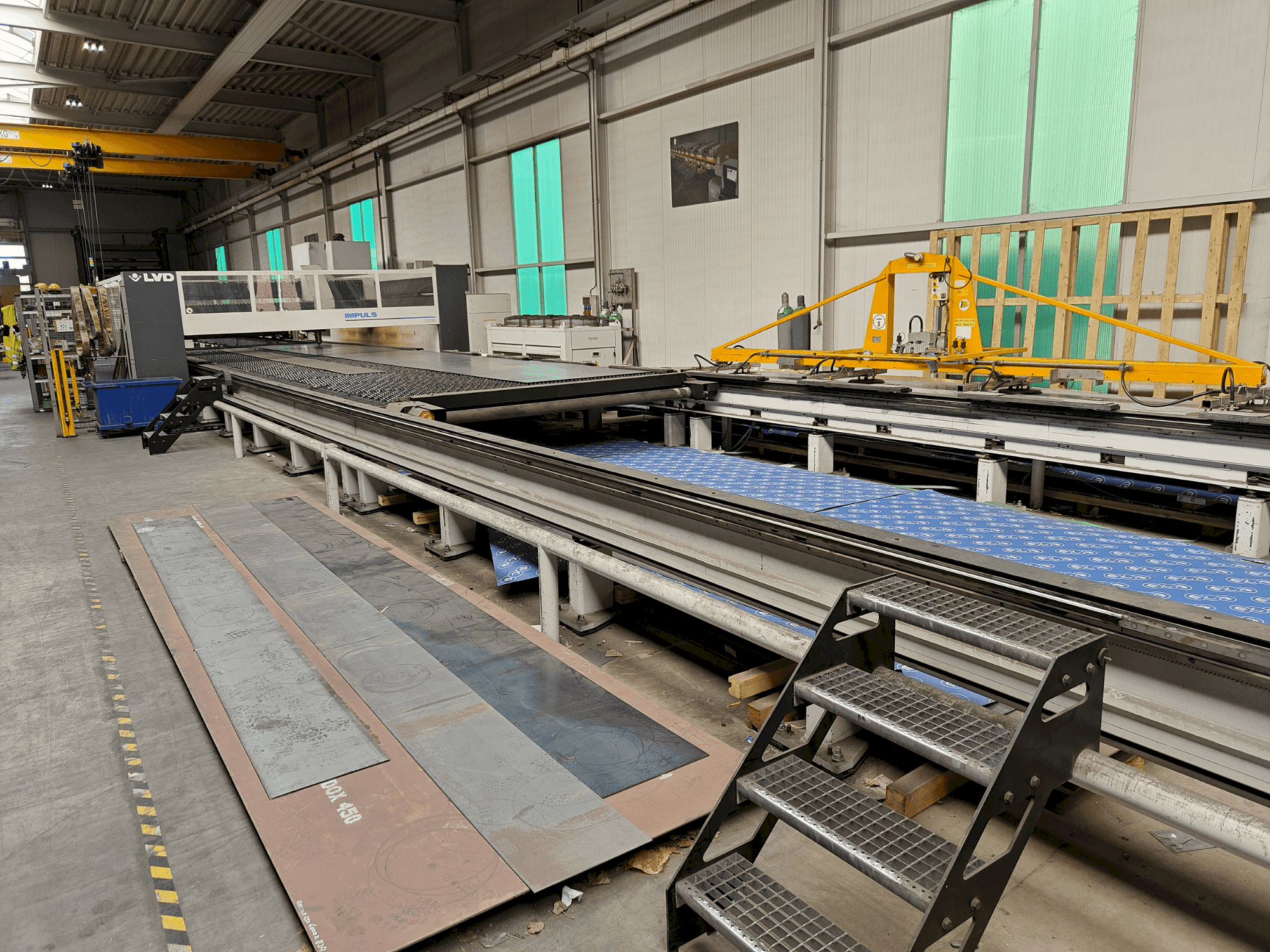 Masina LVD IMPULS 125 30   eestvaade