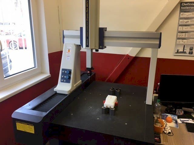 Masina Mitutoyo Crysta-Plus M 574   eestvaade