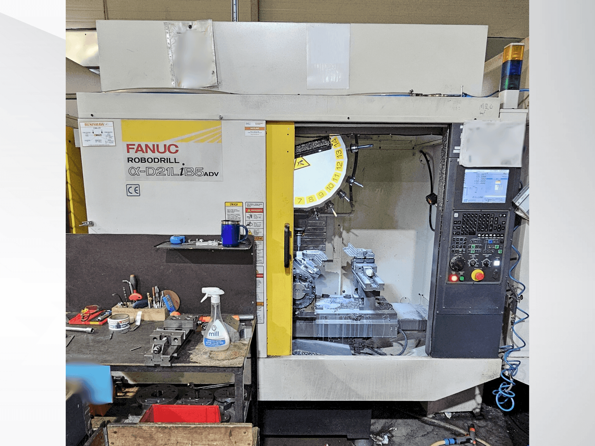 Masina FANUC Robodrill α-D21LiB5ADV eestvaade