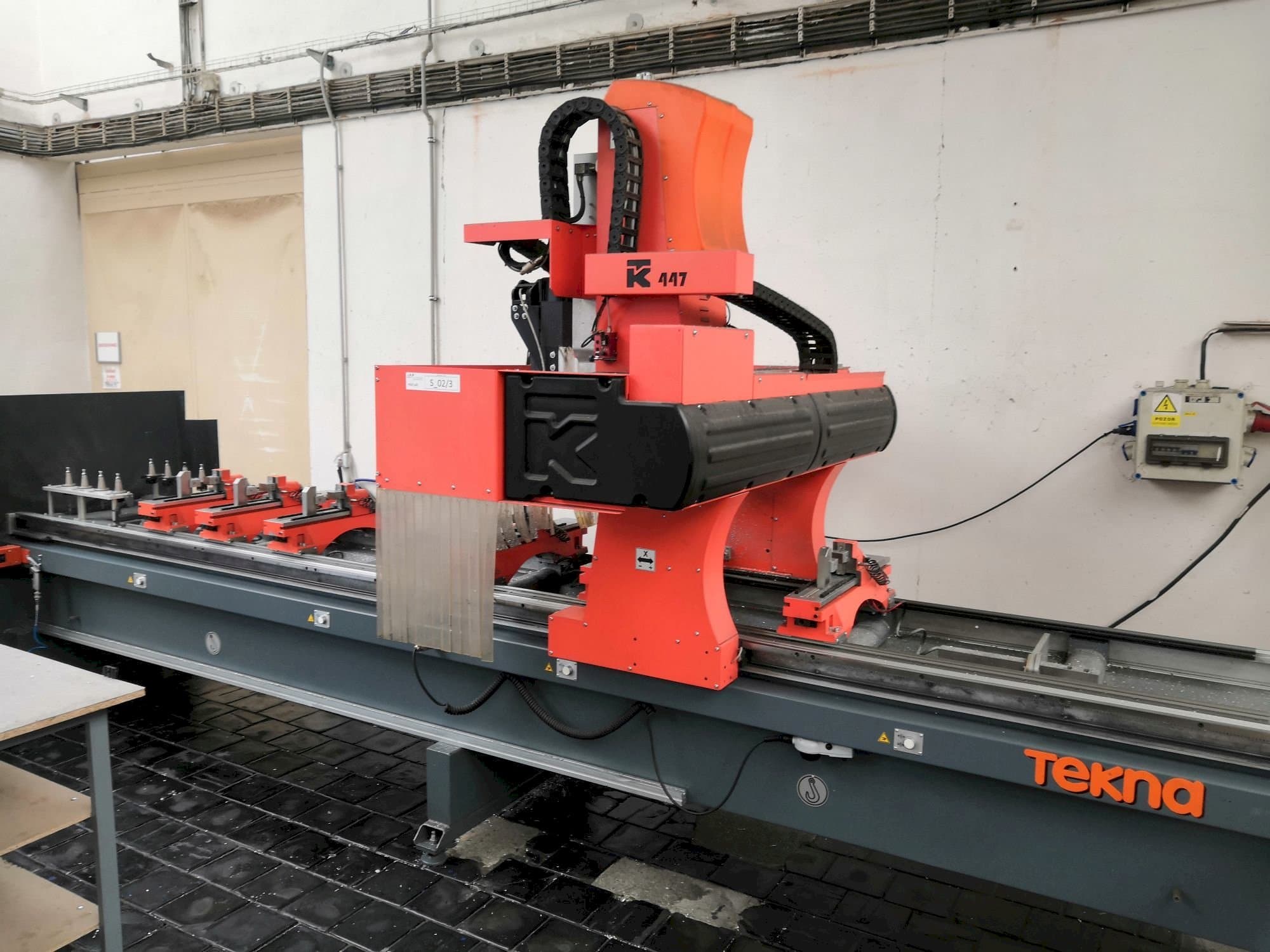 Masina Tekna TK447/4 eestvaade