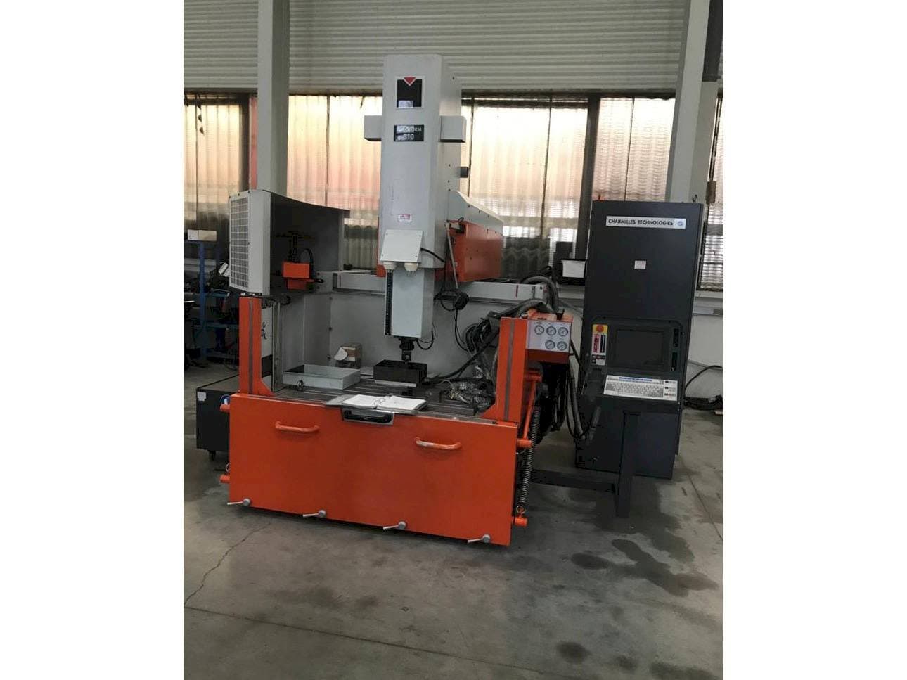 Masina CHARMILLES ROBOFORM 810 eestvaade