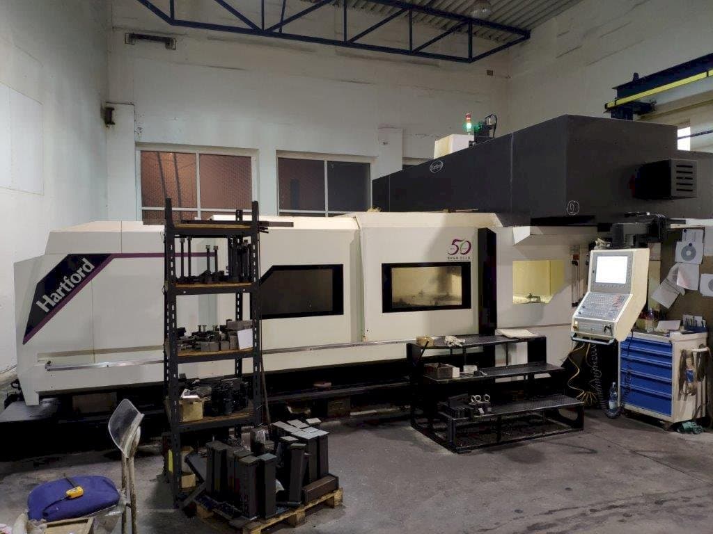 Masina Hartford SW-426 eestvaade