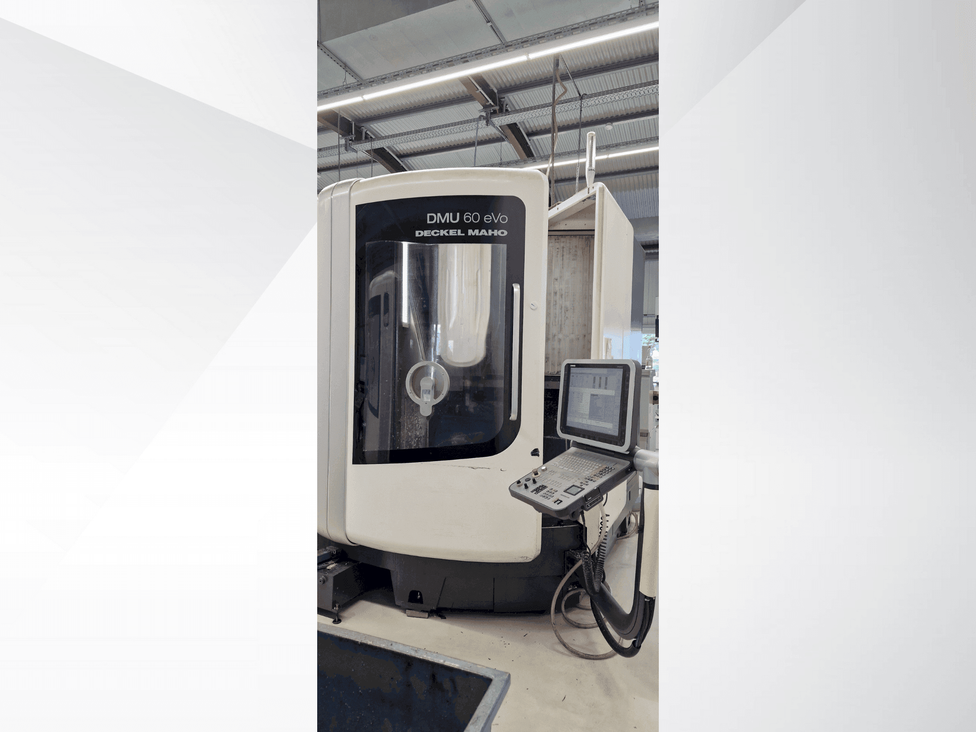 Masina DMG DECKEL MAHO DMU 60 evo eestvaade