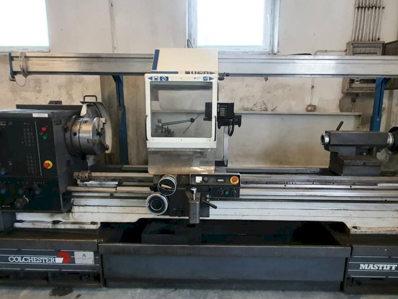 Masina Colchester MASTIFF V/S 1800 eestvaade