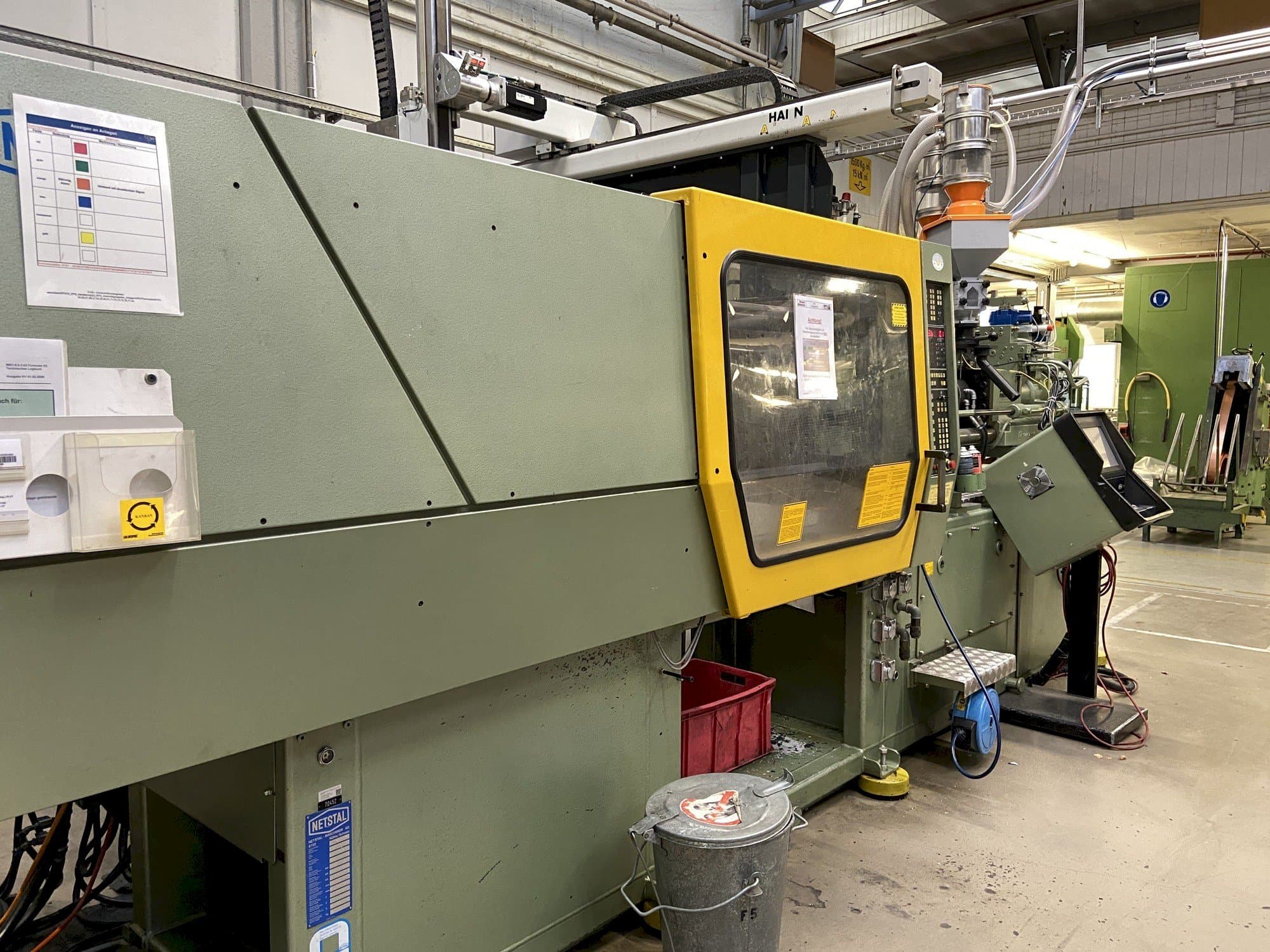 Masina Netstal Synergy 1500K/460 eestvaade