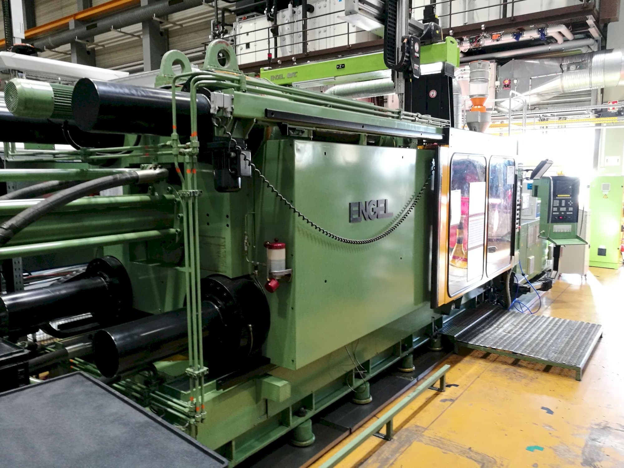 Masinavaade ENGEL ES 4400/800 paremalt