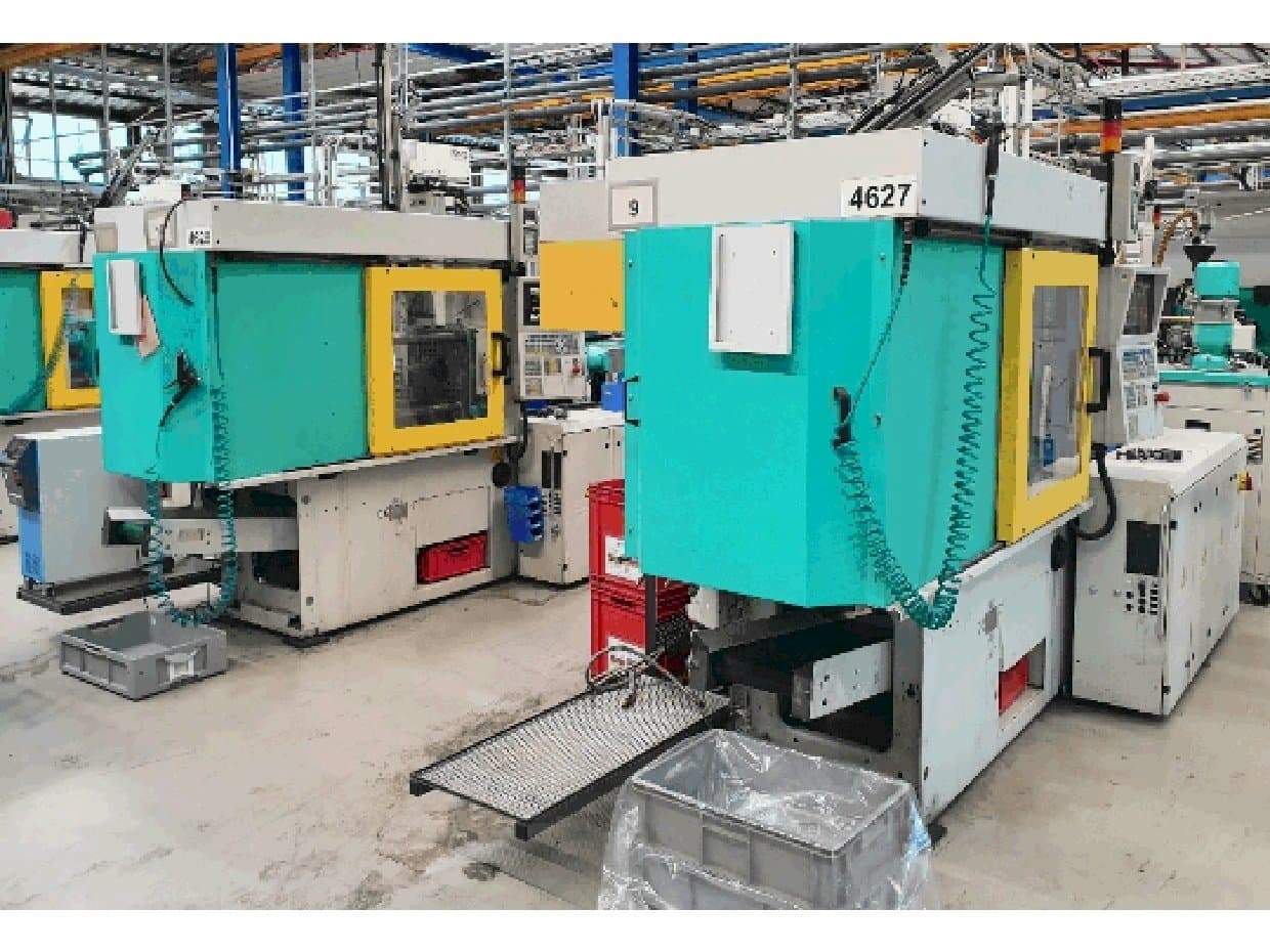 Masina Arburg 320 C 600-250 vasaku külje vaade