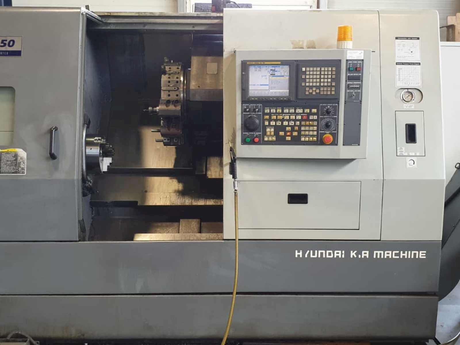 Masina Hyundai Kia SKT250 eestvaade