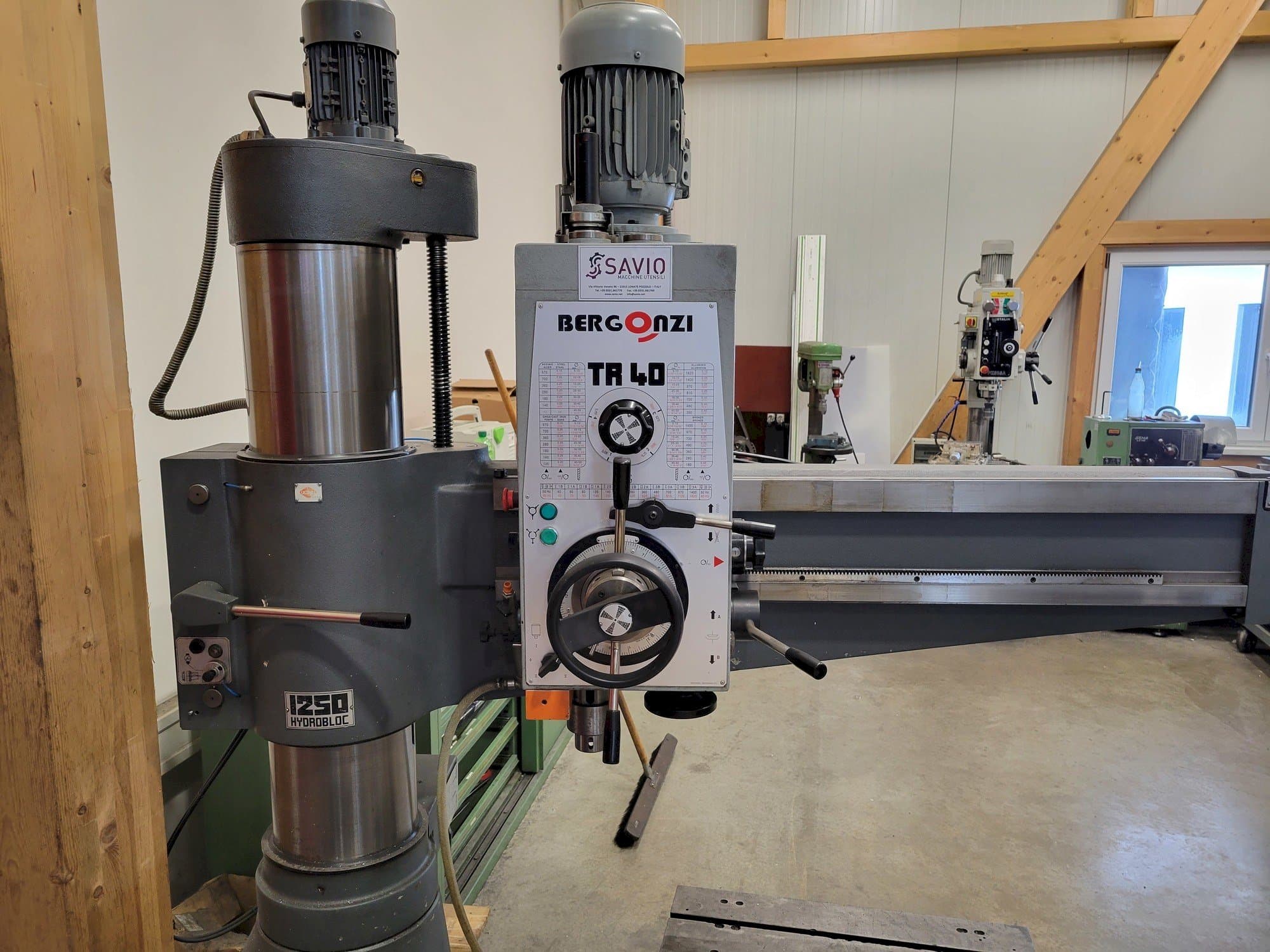 Masina BERGONZI TR40/1250H   eestvaade