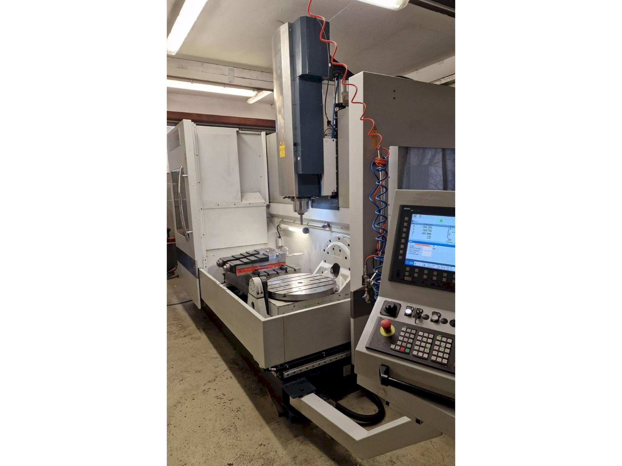 Masina SPINNER U5 1520 eestvaade