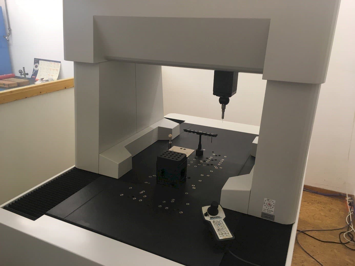 Masina EROWA PreSet Qi   eestvaade