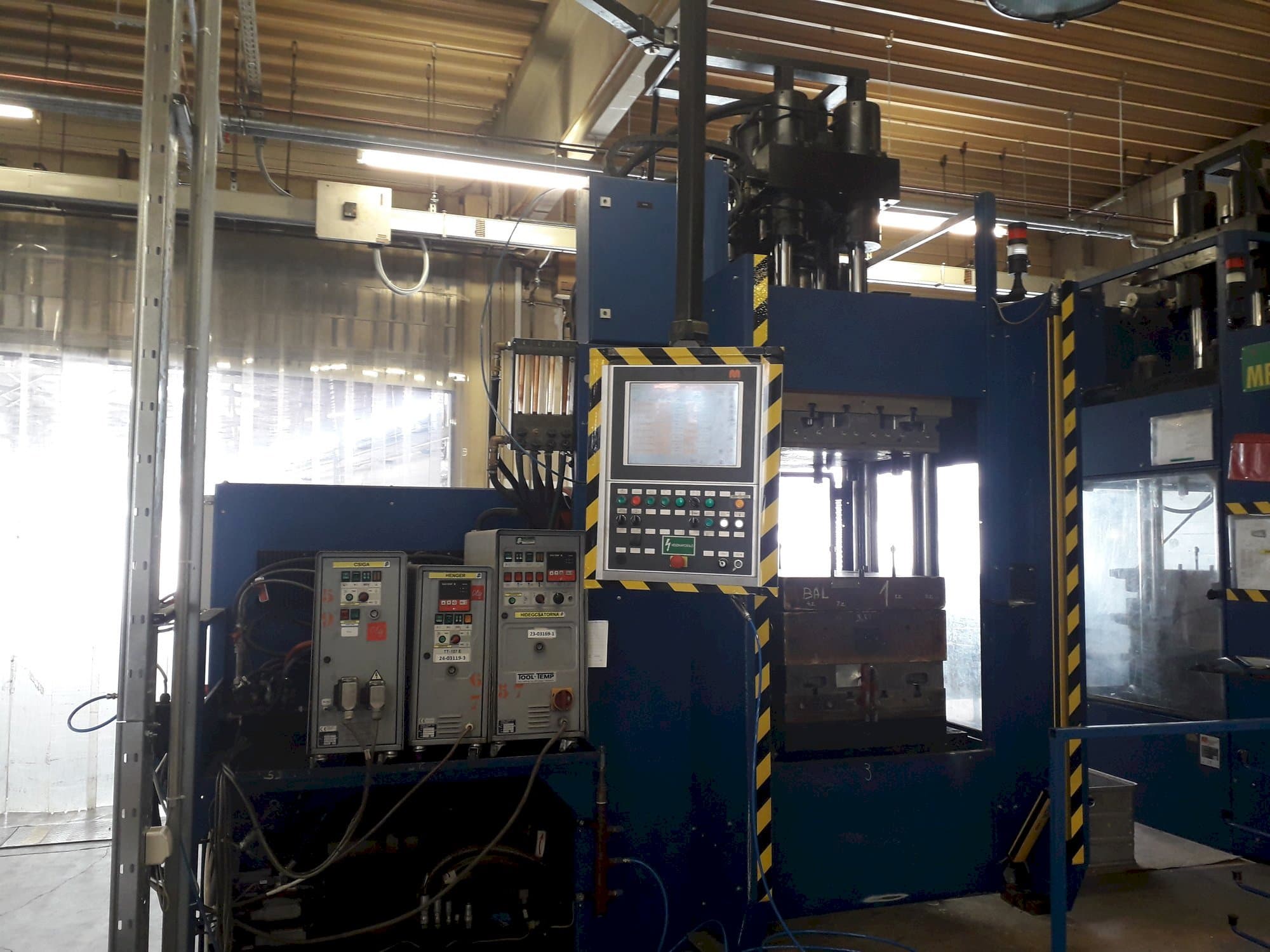 Masina MAPLAN MTF2000/250 eestvaade