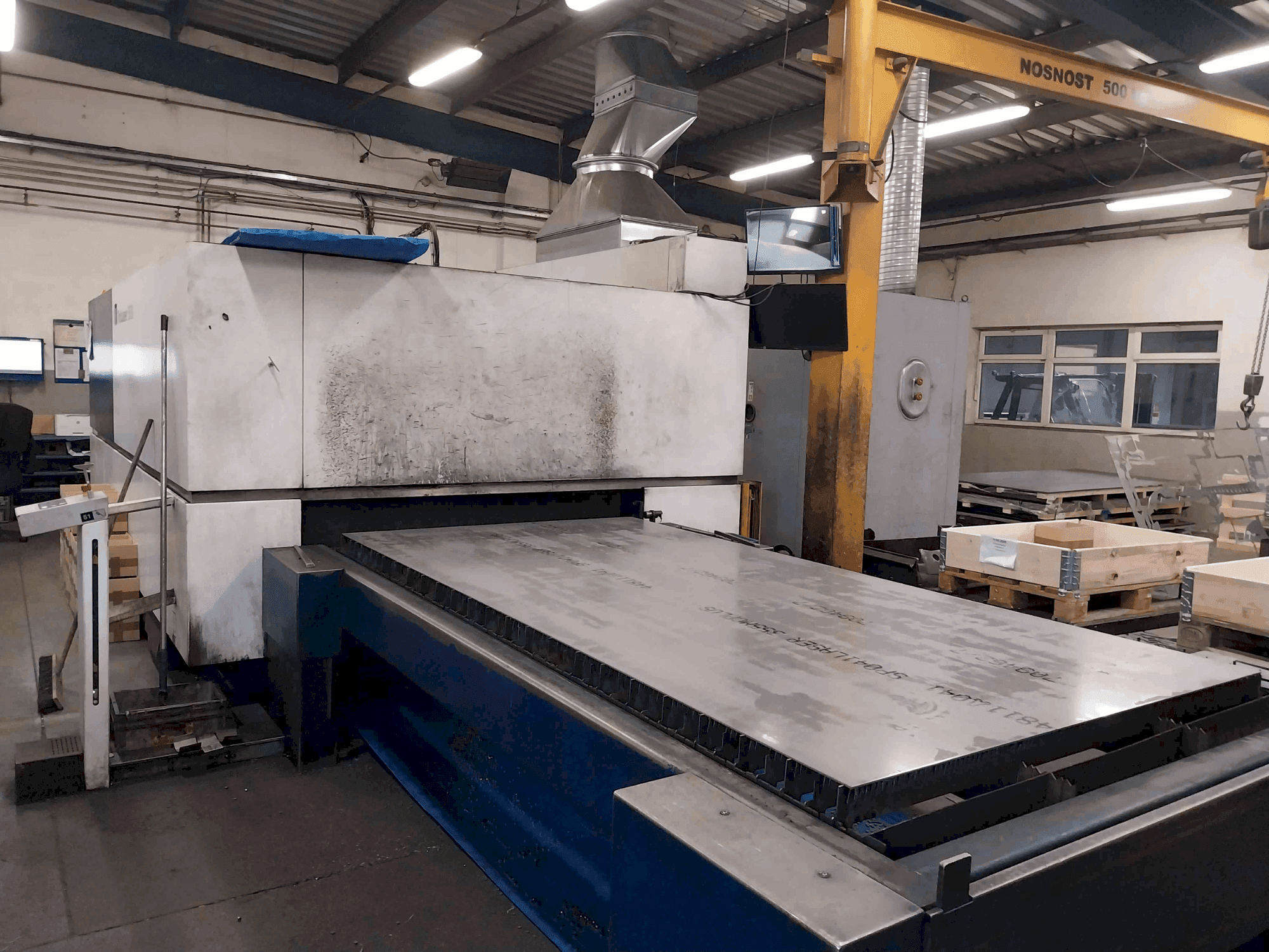 Masina TRUMPF TruLaser 5030 (L68)   eestvaade