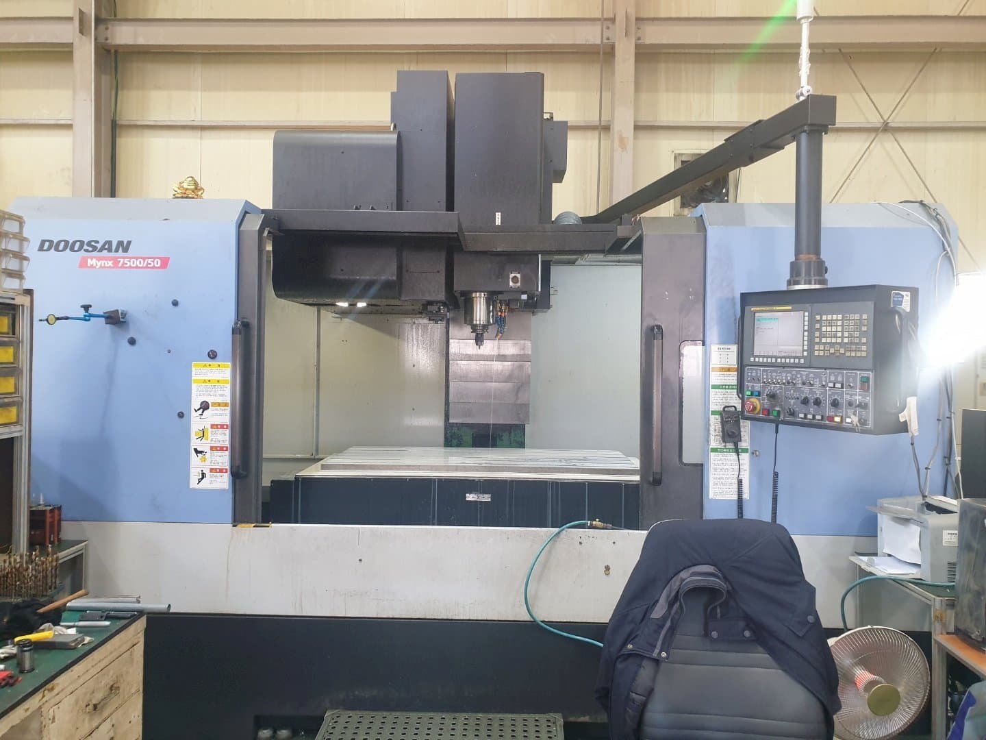 Masina Doosan MYNX 7500/50 eestvaade