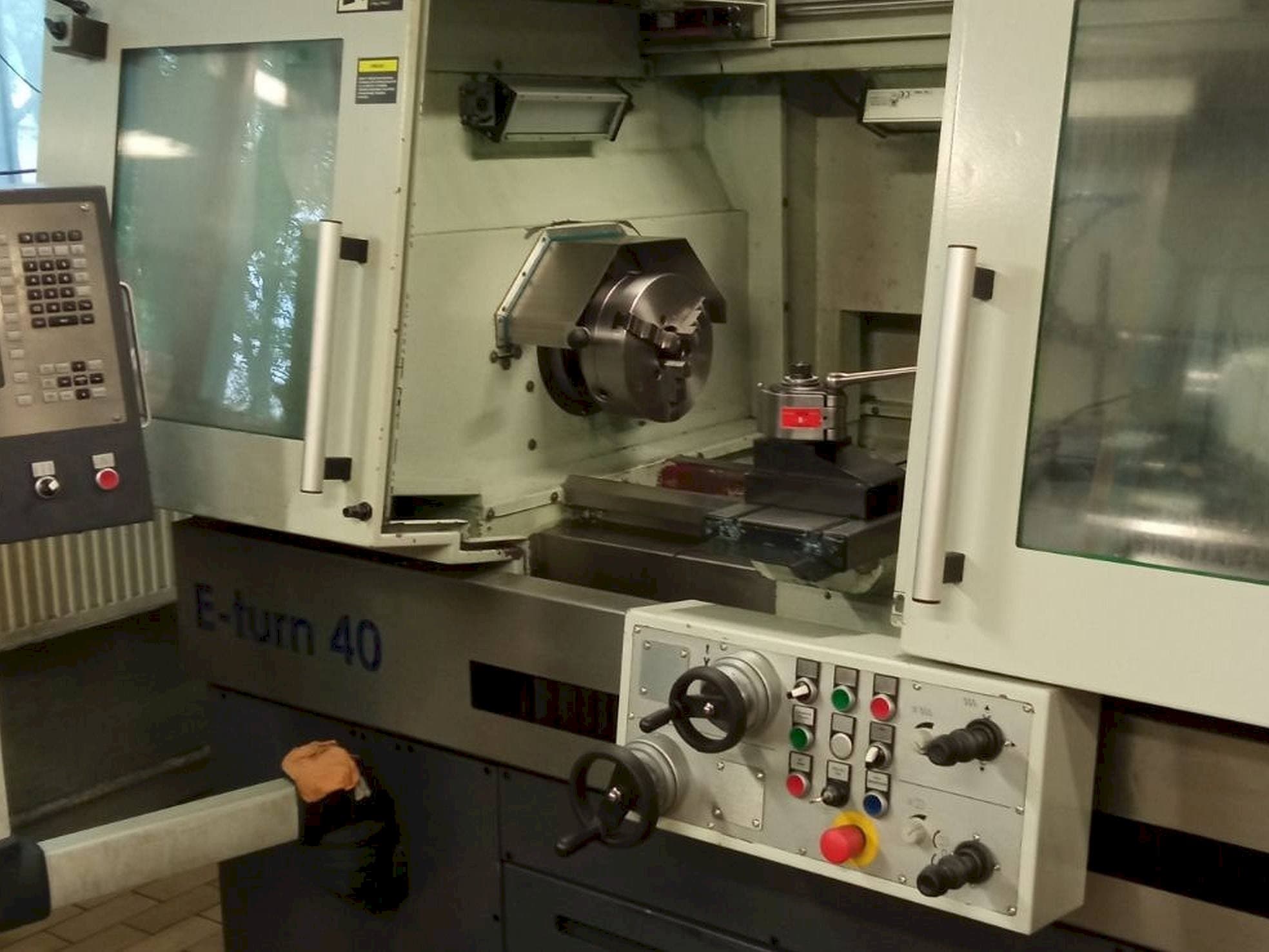 Masina Avia E-turn 40 eestvaade