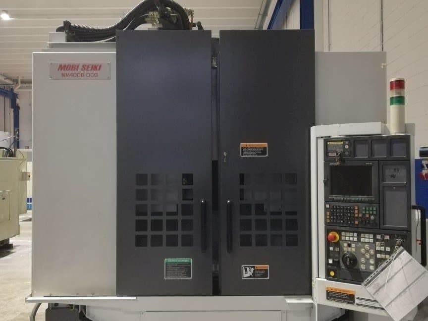 Masina MORI SEIKI NV 4000 DCG eestvaade