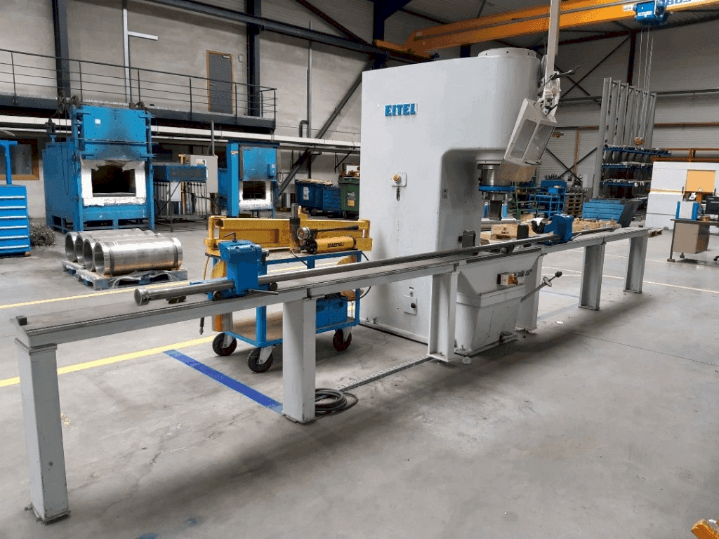 Masina EITEL-PRESS RP 100 eestvaade