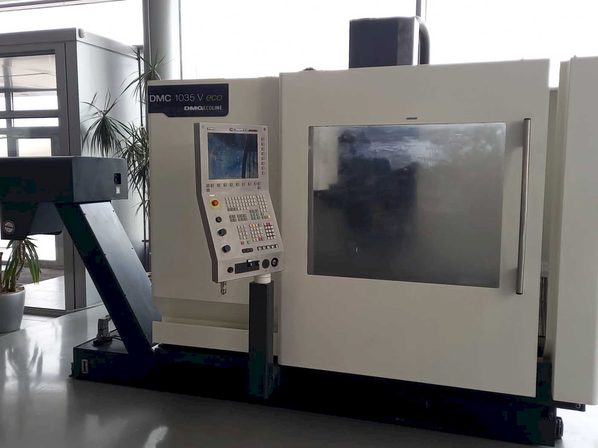 Masina DMG DMC 1035 V eco   eestvaade