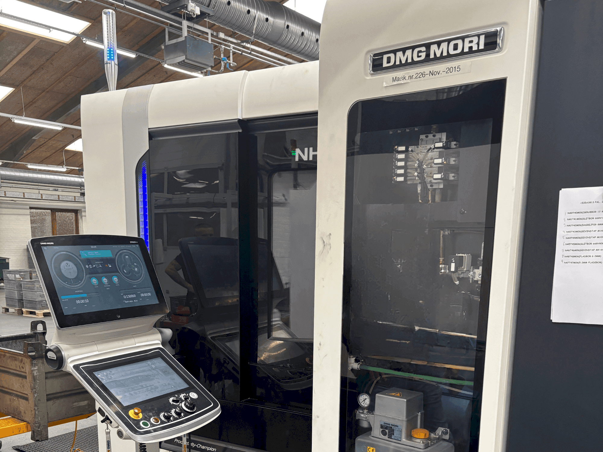 Masina DMG MORI NHX 4000 eestvaade