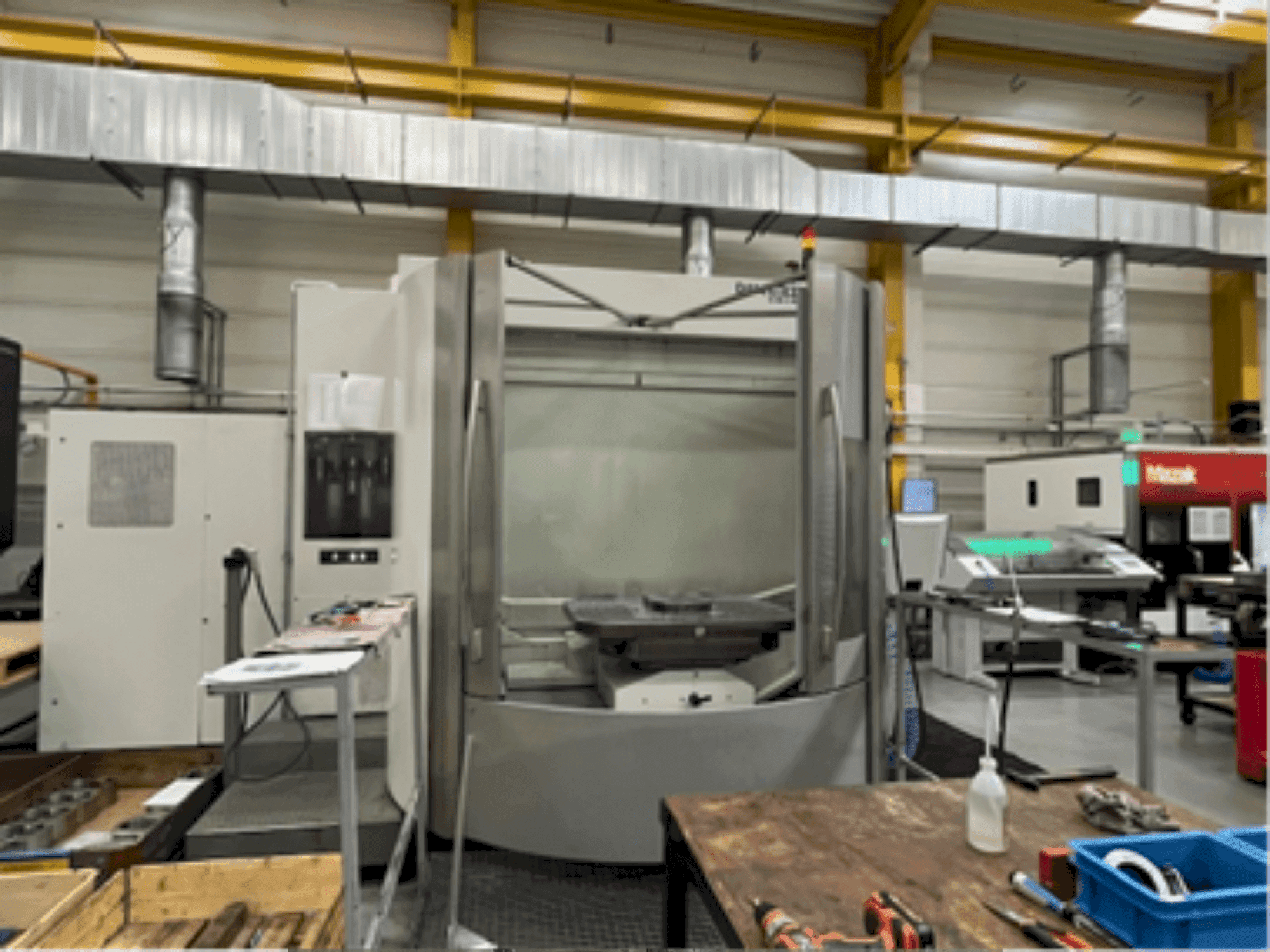 Masina DMG GILDEMEISTER DMC 125U eestvaade