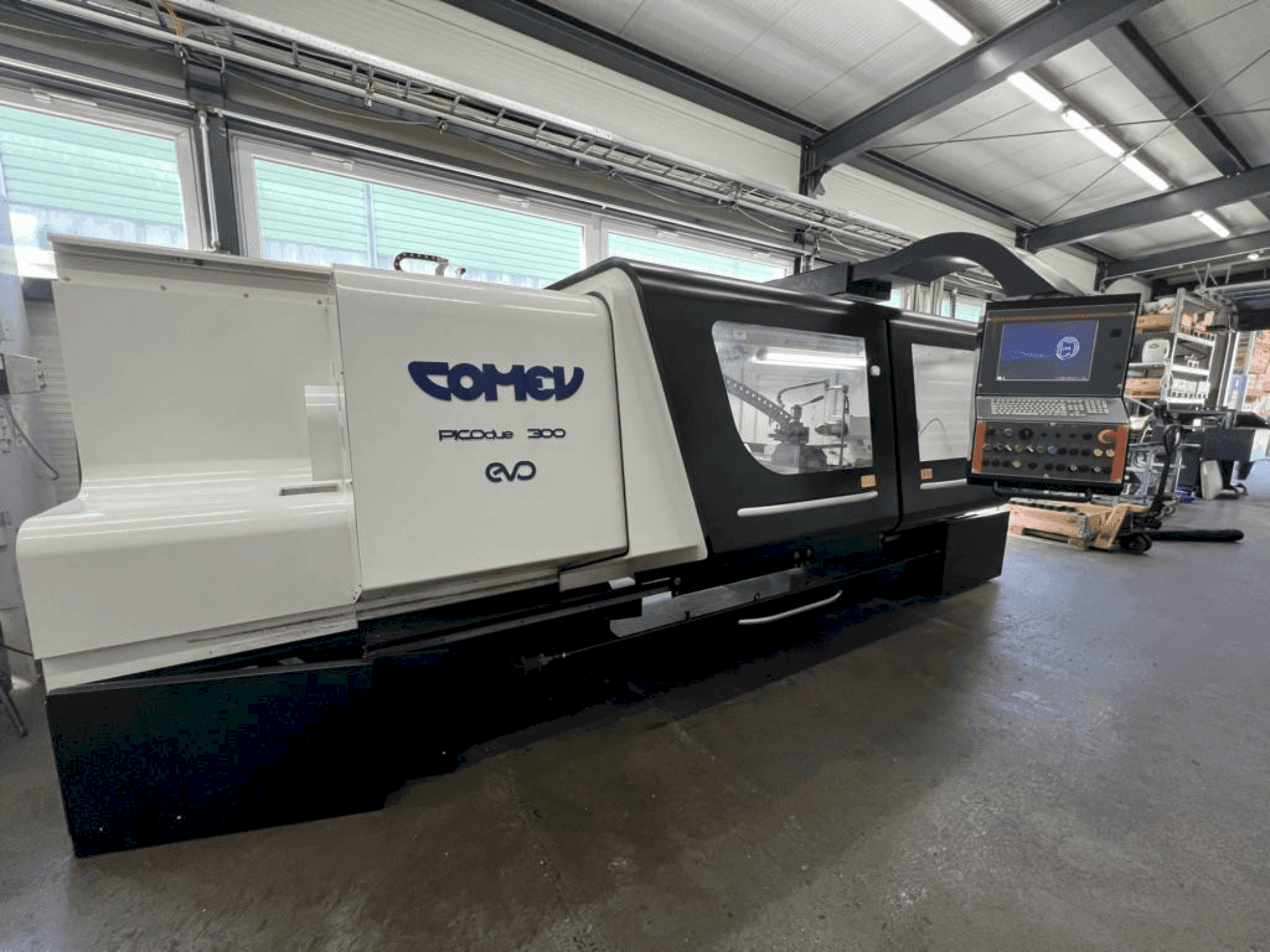 Masina COMEV PICOdue 300 EVO eestvaade