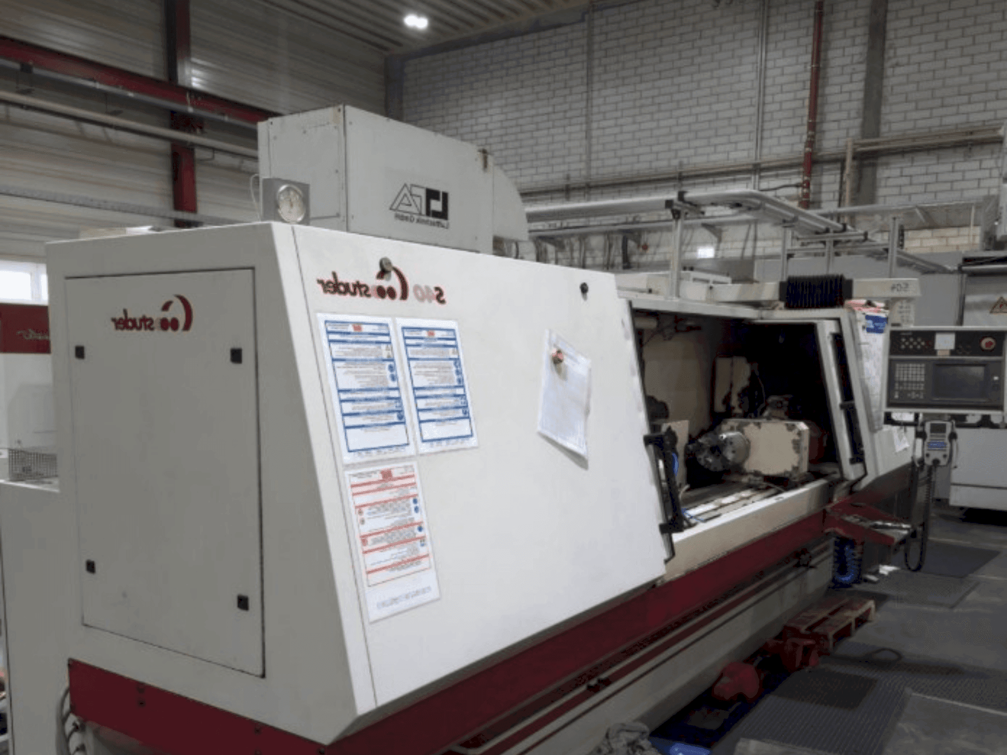 Masina STUDER S40 CNC (2001) eestvaade