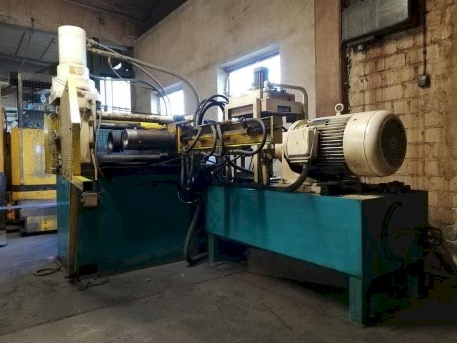 Masina EKALE REP-40-200-3 eestvaade