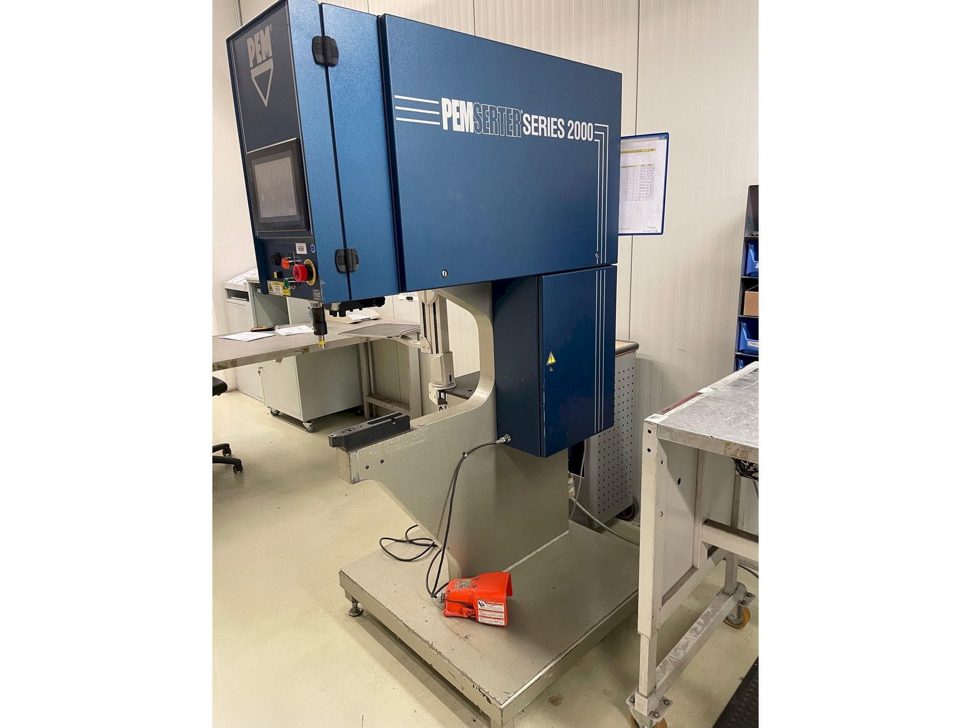 Masina PEM-SERTER Series 2000A eestvaade