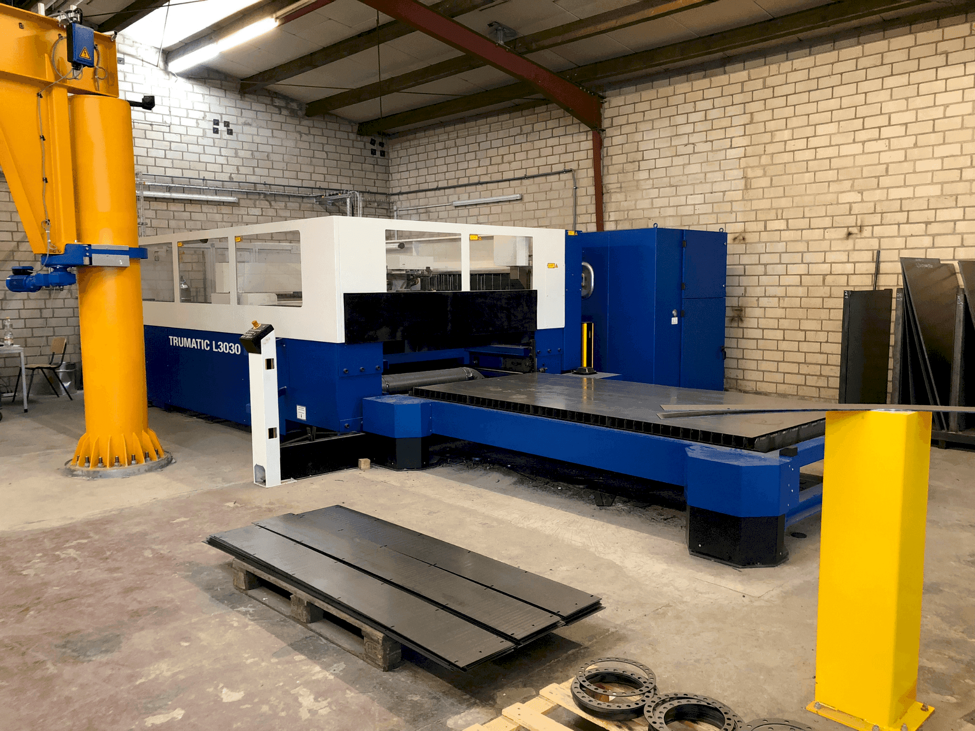 Masina TRUMPF Trumatic L3030   eestvaade