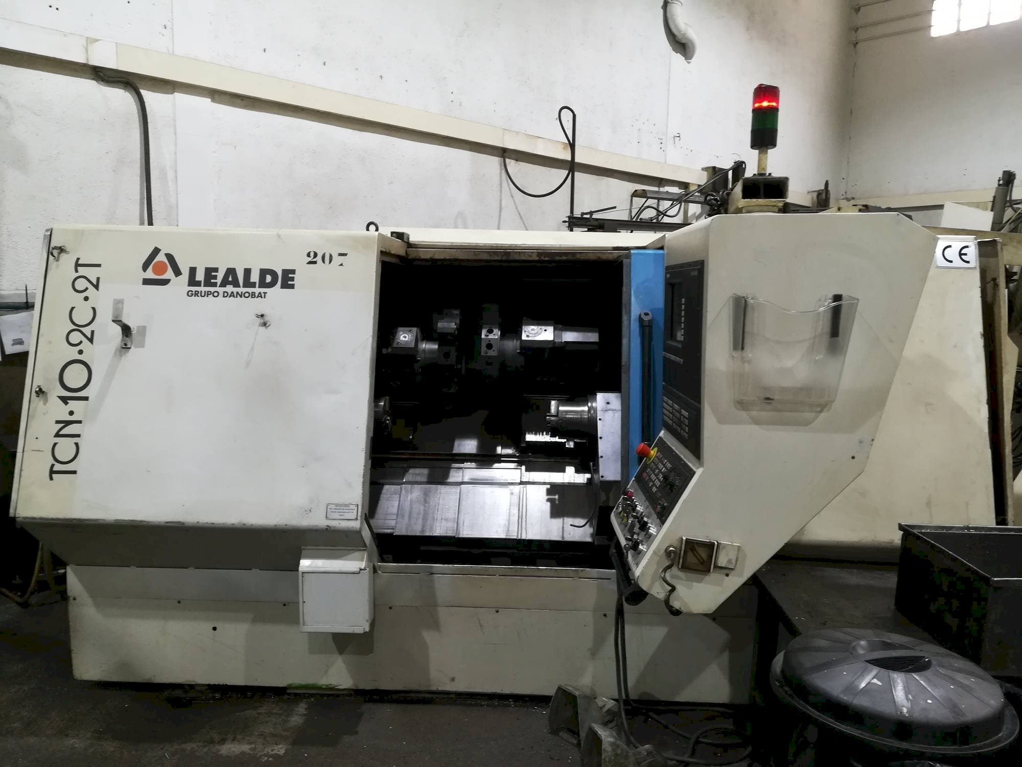 Masina Lealde TCN 10 2C 2T eestvaade