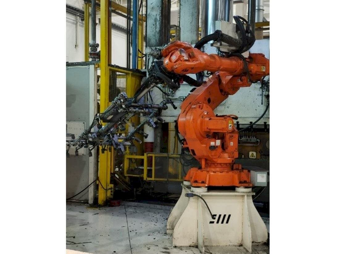 Masina ABB IRB 6640-185/2.8 eestvaade