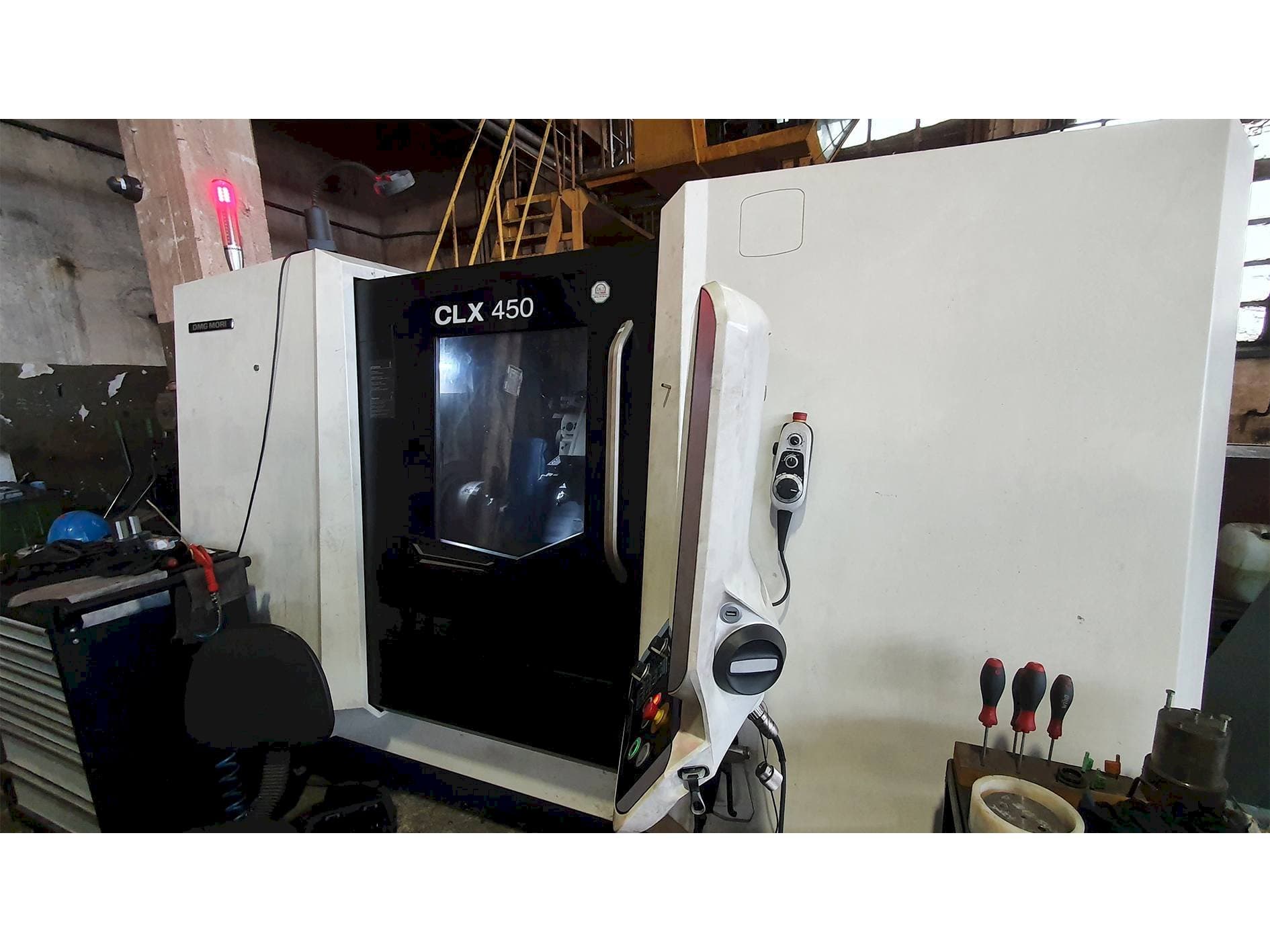 Masina DMG MORI CLX450 eestvaade