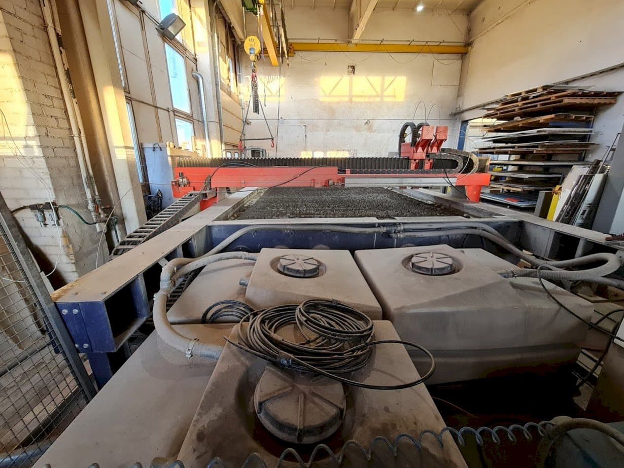 Masina Bystronic ByJet Classic L 6030 eestvaade