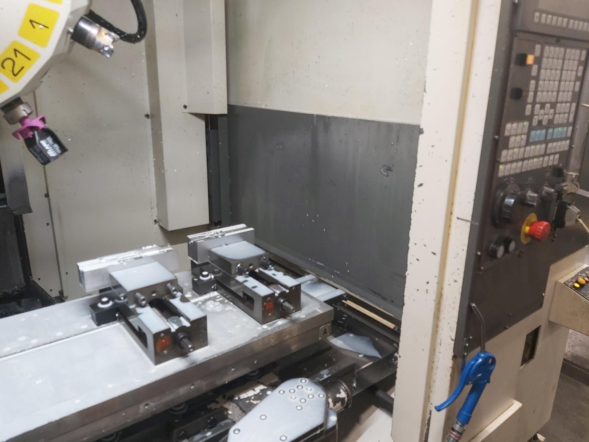 Masina FANUC Robodrill Alpha T21iE eestvaade