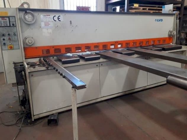 Masina LVD LDR 3000mm x 6mm eestvaade